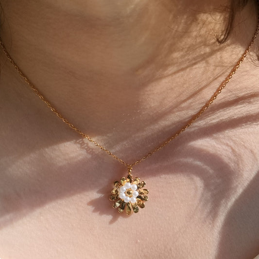 Bloom Necklace