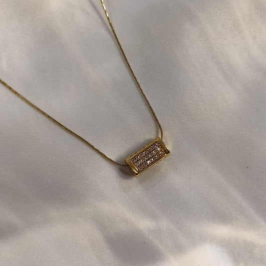 Golden Glimmer Necklace