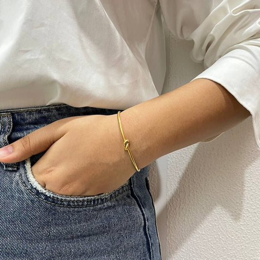 Knot Bracelet