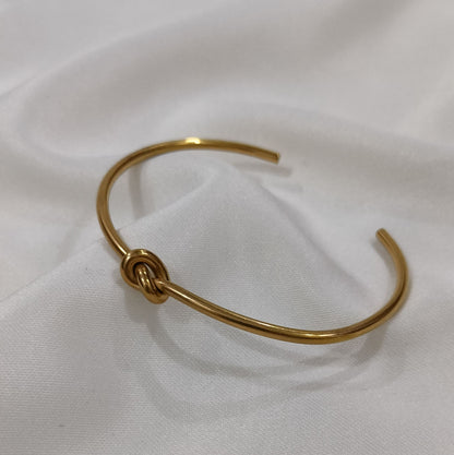 Knot Bracelet