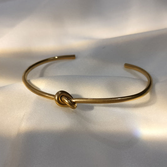 Knot Bracelet